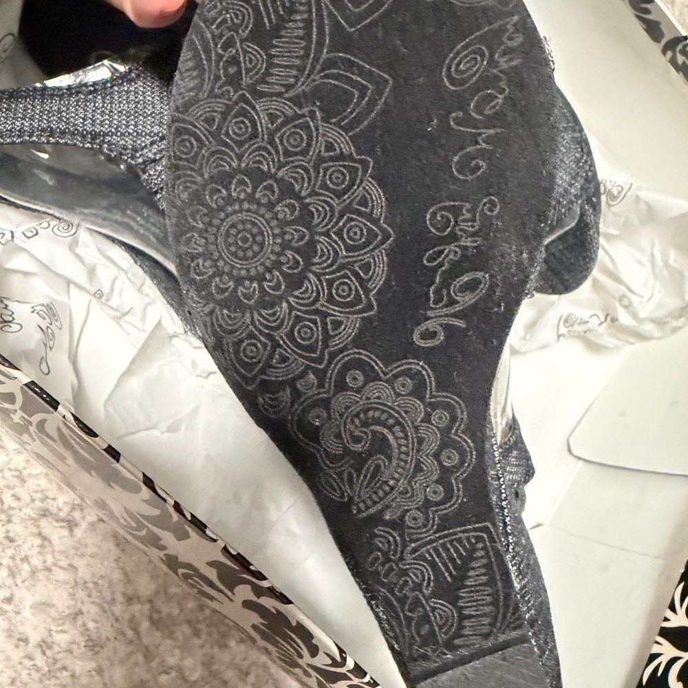 Women's Black Wedge Sandals - Stylish Everyday Comfort - Picture 3 of 6